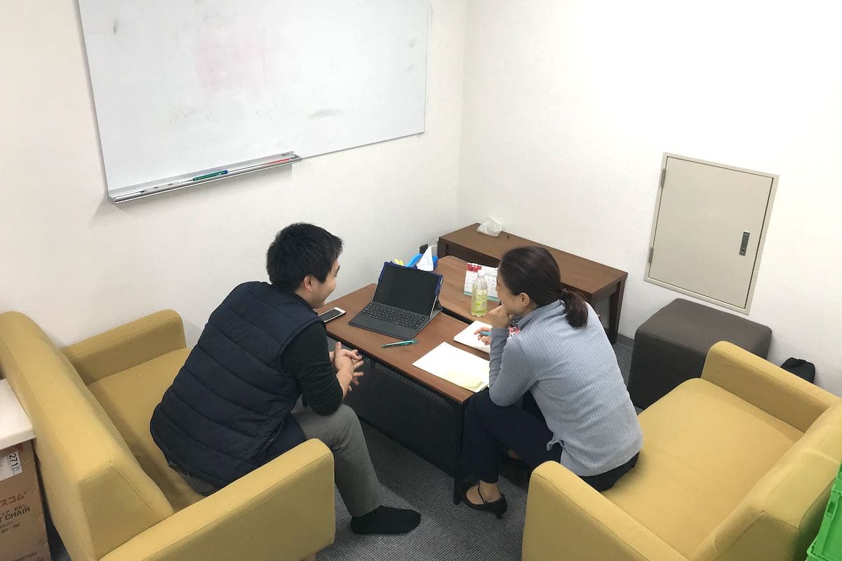 自由な発想を促進する 「非画一的なMTGスペース」