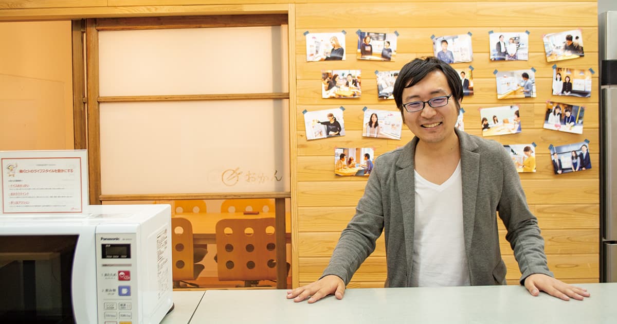 「組織成長のためにピラミッド型やめる?」− おかんがフラットな組織体制に変えたワケ