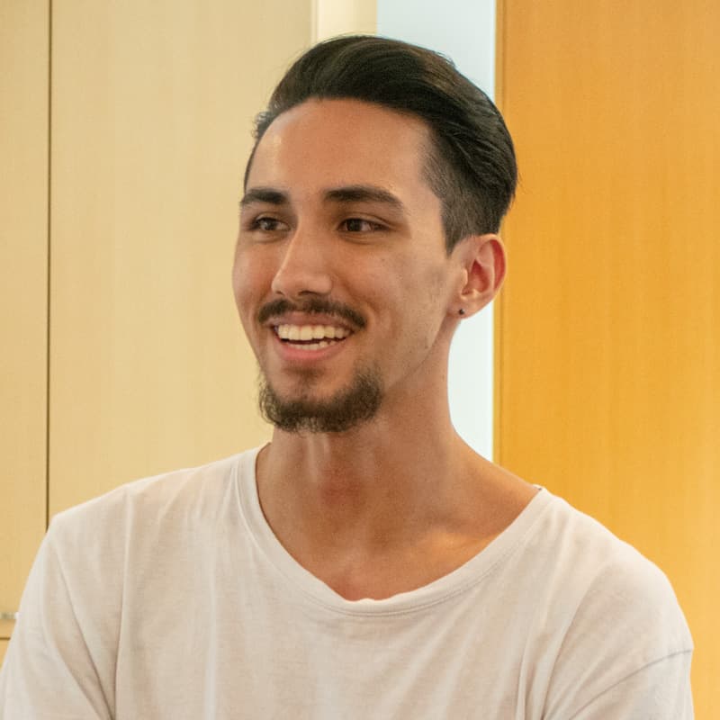 マッカートニー龍馬氏